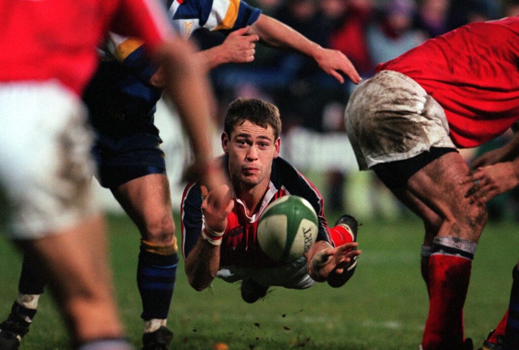 Tom Tierney in action for Munster against Leinster in 2000.