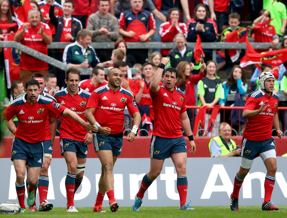 Munster players celebrate during 2015 Magners League semi-final against Ospreys