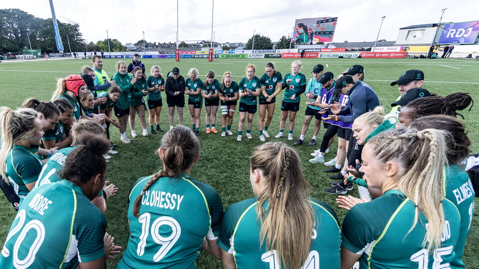 A view of a Ireland team huddle after the match ©INPHO
